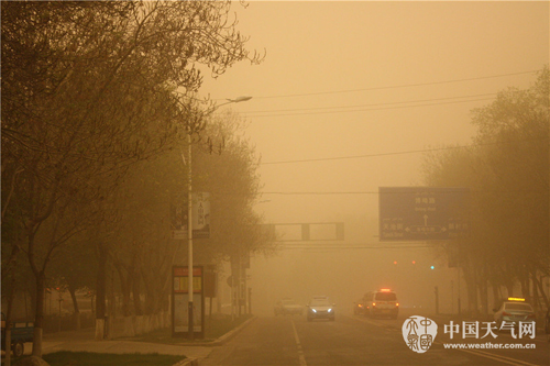 沙塵大風(fēng)天氣行車(chē)警示語(yǔ)_大風(fēng)沙塵席卷蘭州_北京大風(fēng)沙塵