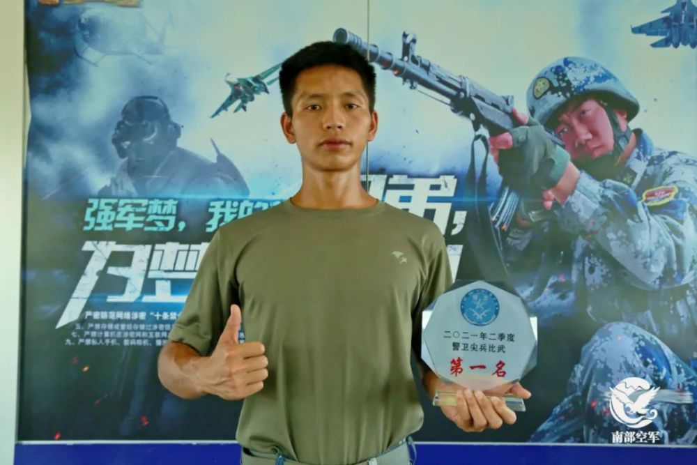 抗洪戰士下落不明_98抗洪犧牲多少戰士_奶茶店給抗洪戰士送爆米花