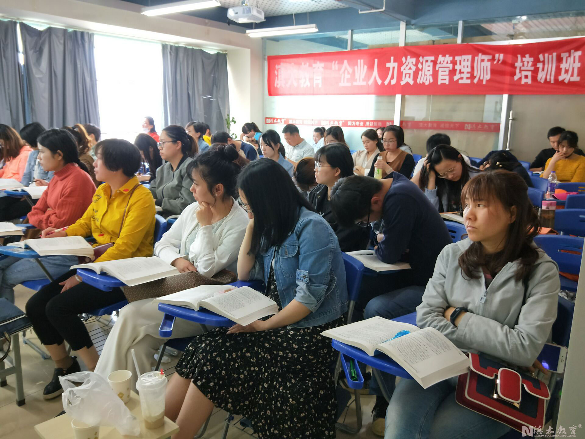 人力資源管理機(jī)會(huì)和威脅分析_機(jī)會(huì)威脅矩陣_人力管理資源管理師新報(bào)考條件