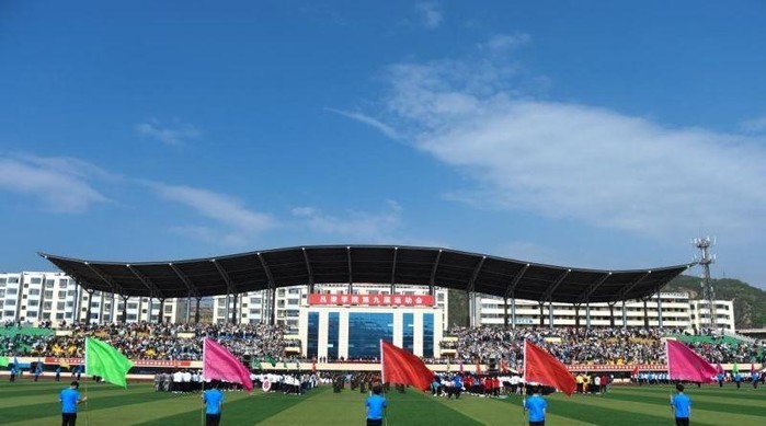 呂梁學(xué)院環(huán)境怎么樣(呂梁學(xué)院離市區(qū)遠(yuǎn)嗎)