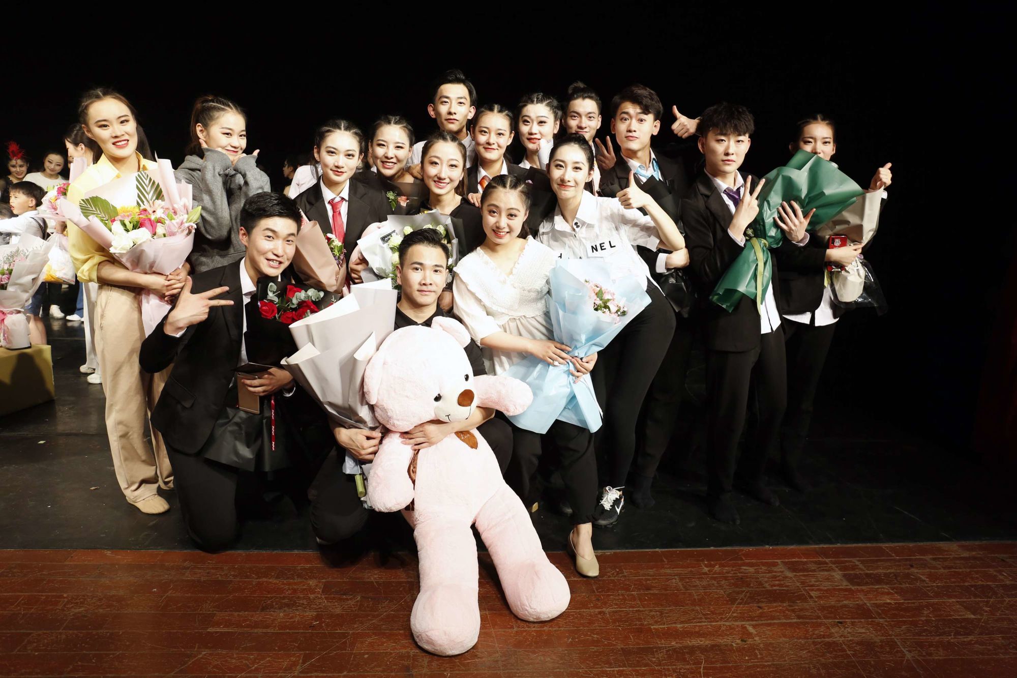 中國好舞蹈威力斯舞蹈_國內最好的舞蹈學院_中國好舞蹈 青蛇白蛇舞蹈