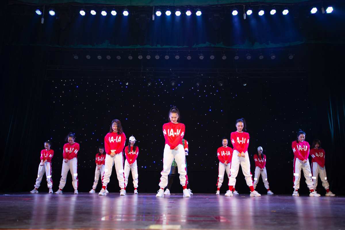 廣東舞蹈學校_廣東舞蹈戲劇職業(yè)技術(shù)學院貼吧_廣東舞蹈戲劇職業(yè)學院舞蹈視頻