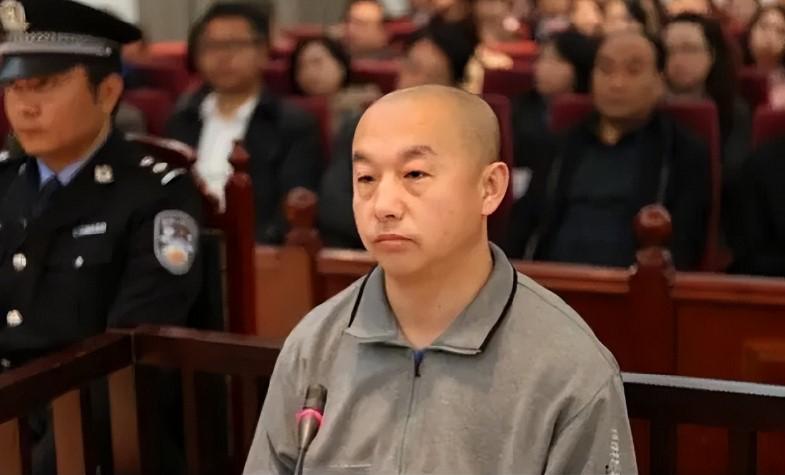 瘋狂斂財超4000萬,被判18年罰110萬,馮志強的惡行超過想象