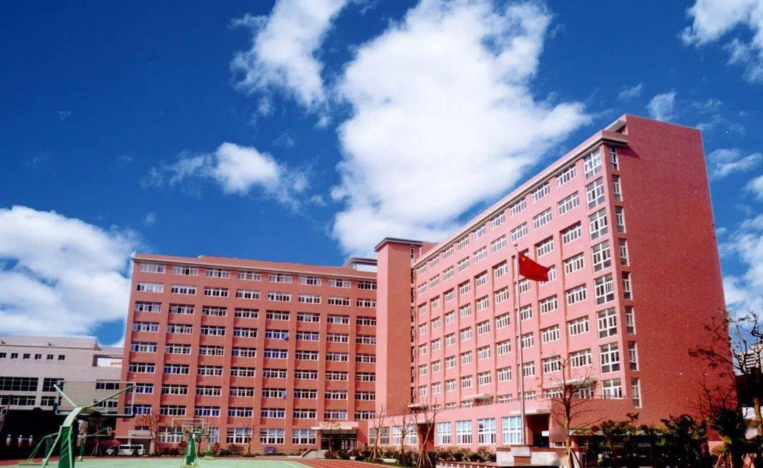 上海市徐匯區(qū)民辦中學(xué)_上海徐匯區(qū)民辦中學(xué)_上海徐匯區(qū)民辦初中中簽率