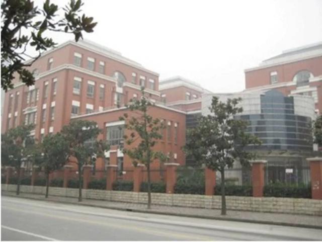 上海市重點小學班級人數(shù)_上海市重點小學班級人數(shù)_上海市重點小學班級人數(shù)