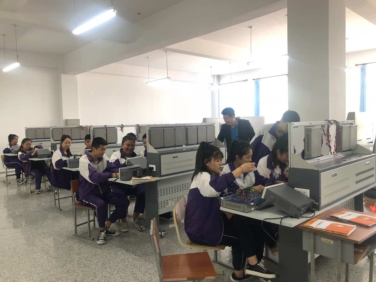 河南省理工類學校排名_河南省理工學校_河南省理工專業學校