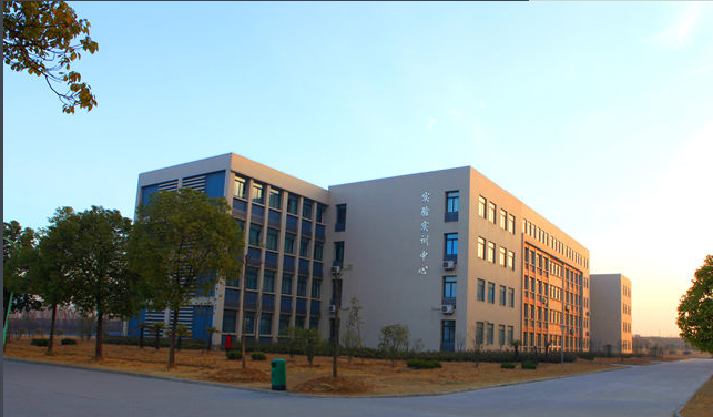 安徽工商職業技術學院專業介紹_安徽工商職業學院怎么樣_安徽工商職業學院百度貼吧
