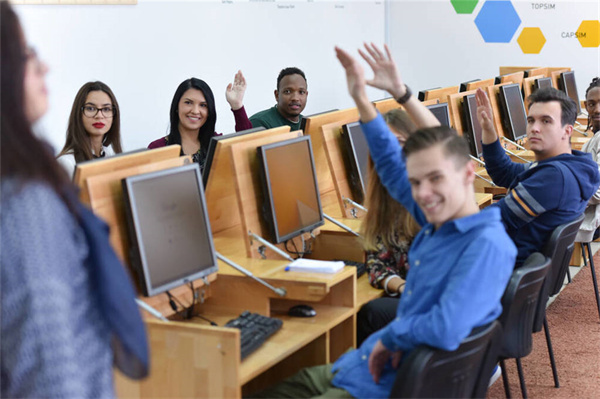 四川理工技師學(xué)院畢業(yè)拿什么文憑 是大專嗎