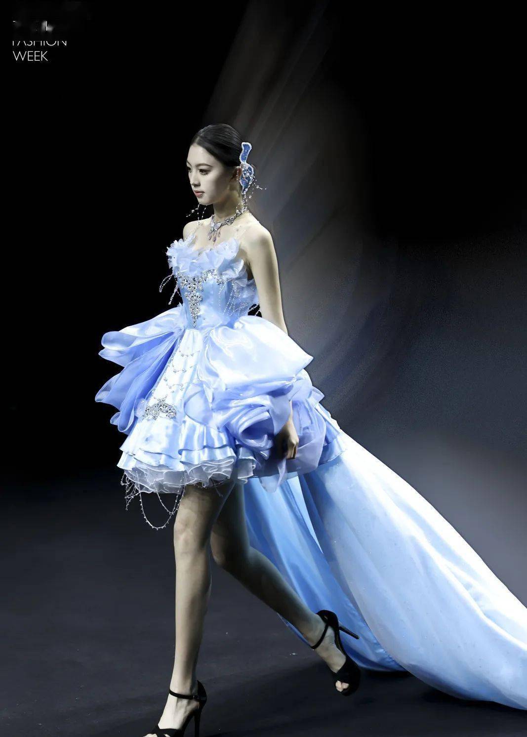 浙江藝術職業(yè)學院學校_浙江省藝術職業(yè)學院_浙江藝術職業(yè)學院百度貼吧