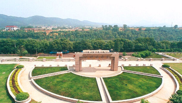 三江學院是怎么樣貴族學校嗎?學費多少?外界評價如何值得上嗎?