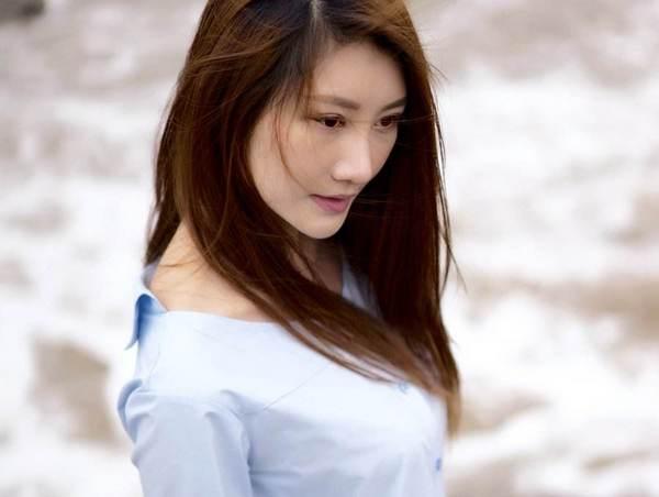 人大校花康逸琨簡歷_人大校花康逸琨_人大校花康逸琨素顏