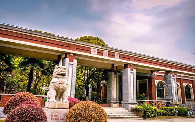 二本大學(xué)排名上海_上海二本大學(xué)排行榜_上海二本排名前十的院校