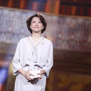 提升女性魅力_女人讀什么書提升自己_讀書改變容顏