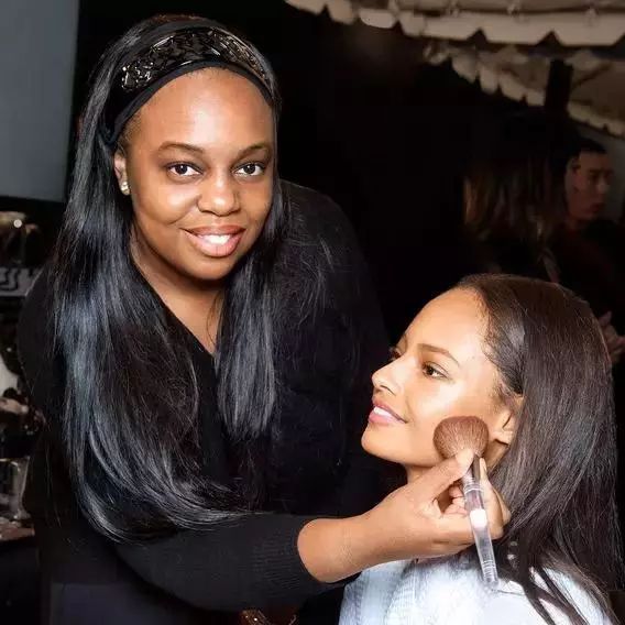 美妝博主品牌優(yōu)勢_彩妝造型設(shè)計_化妝師自創(chuàng)彩妝品牌